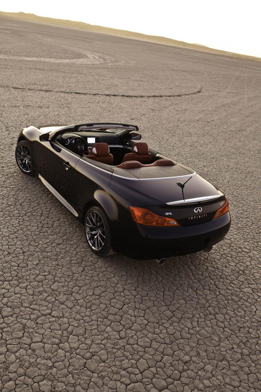  Infiniti G37 IPL Convertible 2013 года  (фото 3 из 37)